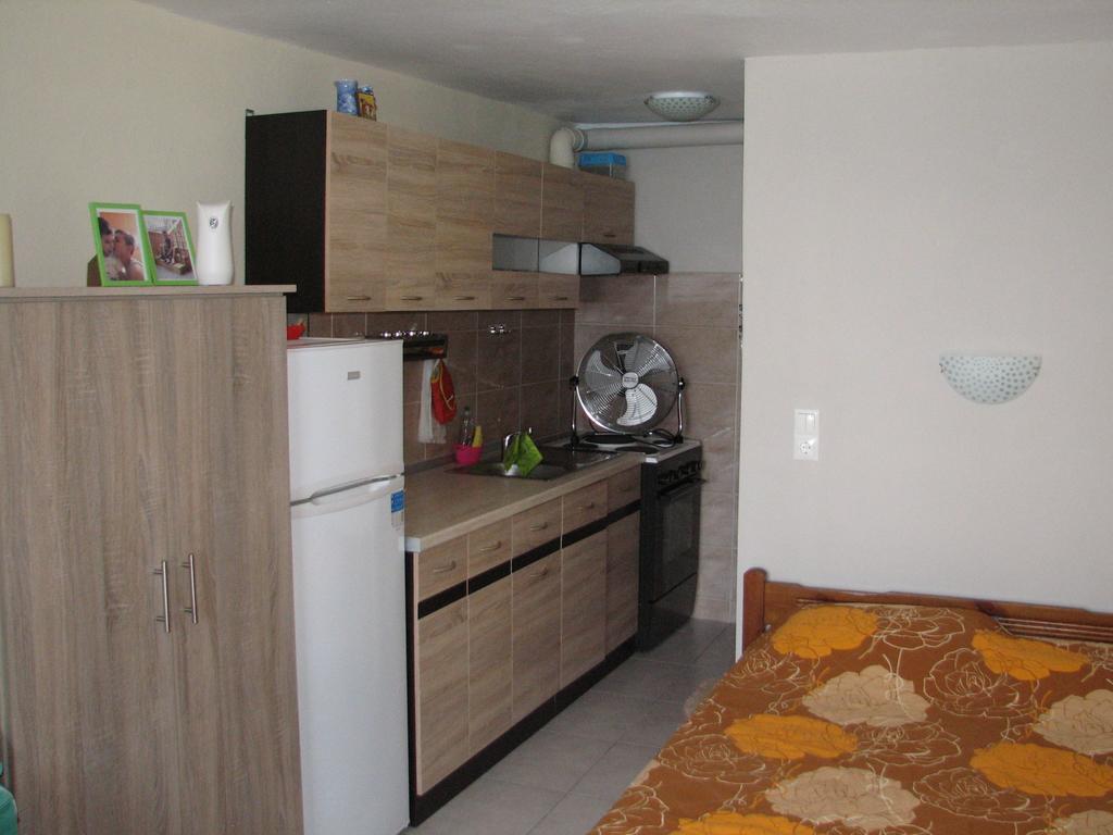 Maria Studios & Apartments Agios Ioannis  Rum bild